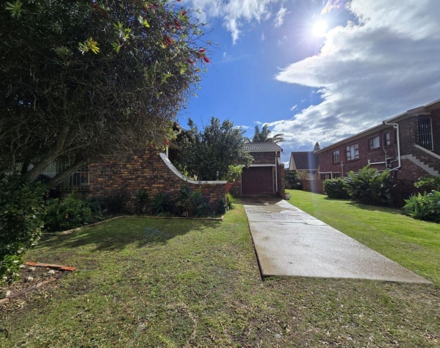 4 Bedroom Property for Sale in Noorsekloof Eastern Cape